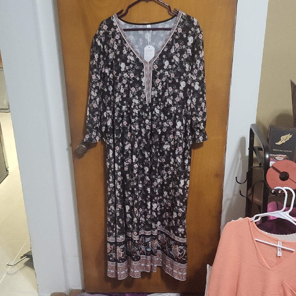 Womens Dress Size Xxl- NWT